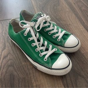 Green Converse Low Tops - 8.5 women’s